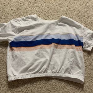 Whit crop top with blue and pink stripes